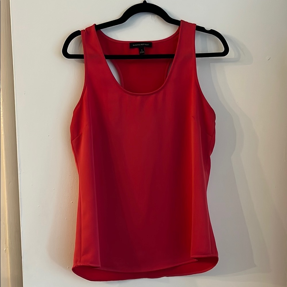 Banana Republic fuchsia racerback blouse